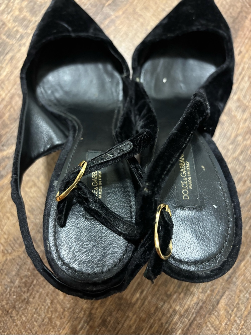 Vintage 2000’s Dolce & Gabbana Black Velvet Pointed-Toe Slingback Heels - Picture 5 of 10
